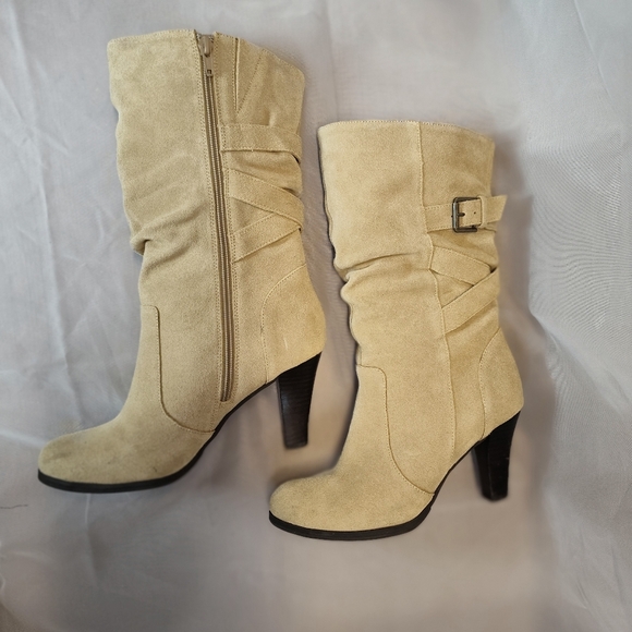 Kelly & Katie Vida KK Tan Suede Ruched High Heeled Boots Size 7.5 - Picture 3 of 10